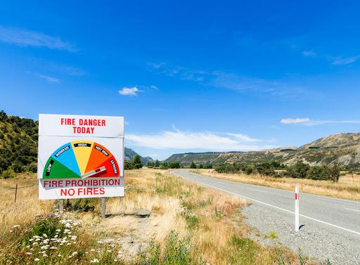 sign outside that shows fire danger